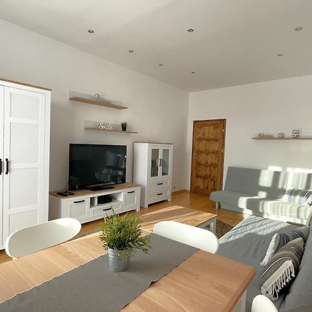 Apartament Swietojanska Apartment กดิเนีย ภายนอก รูปภาพ